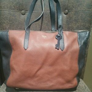 Soft leather Fossil bag; big enough to be a tote